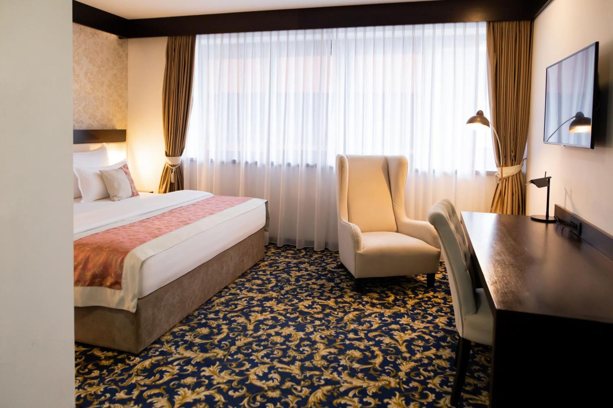 Malak Regency Hotel 5*